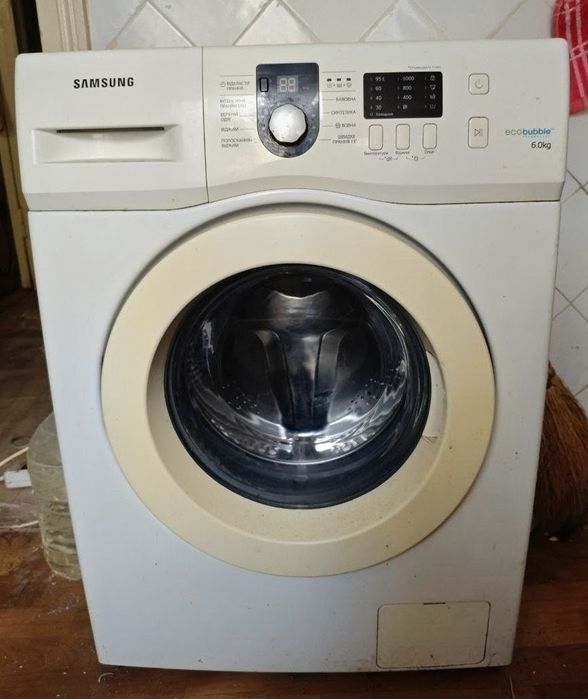 Продам стиральную машину автомат. Продам стол кухонный. Стул. Диван кровать