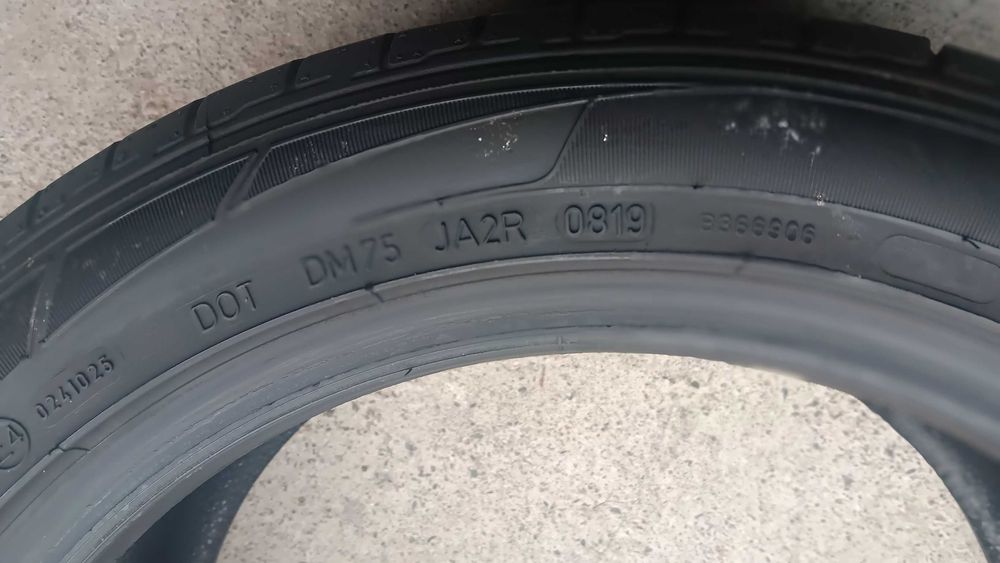 215/45/16 Dunlop sp sport