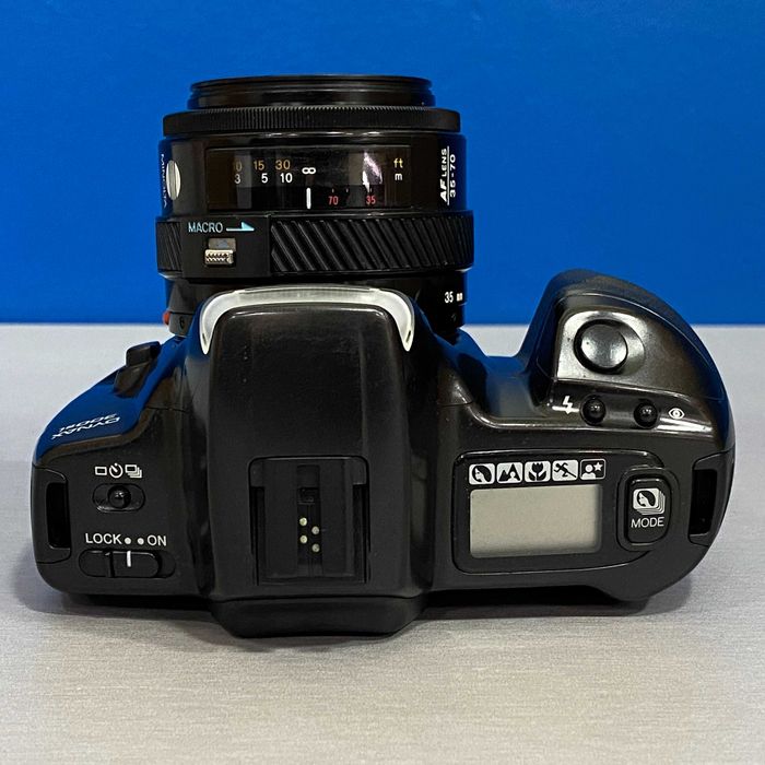 Minolta Dynax 300si + AF 35-70mm f/4