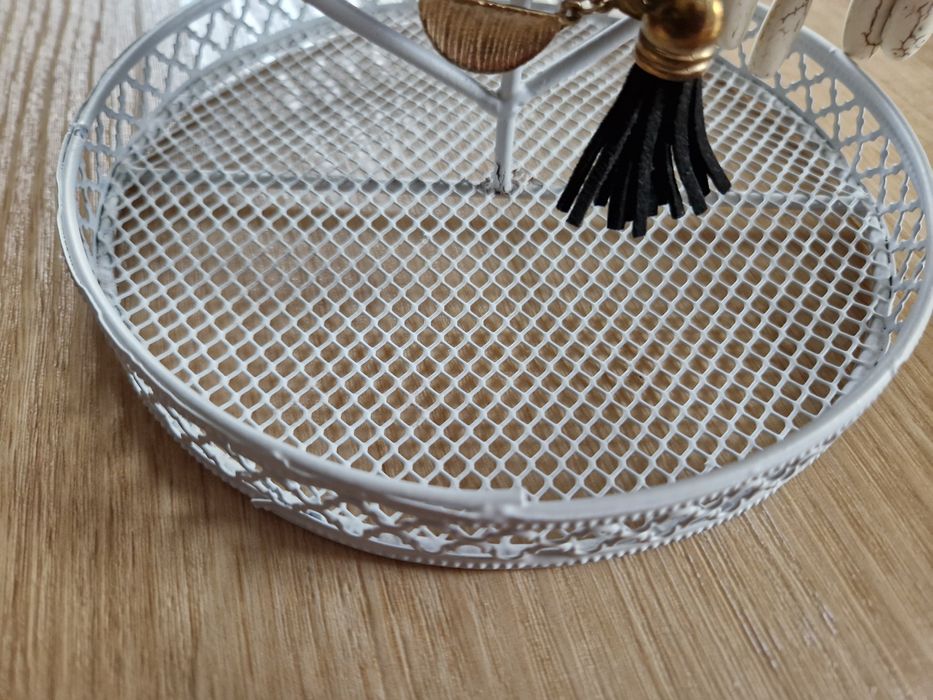 Stojak na biżuterię