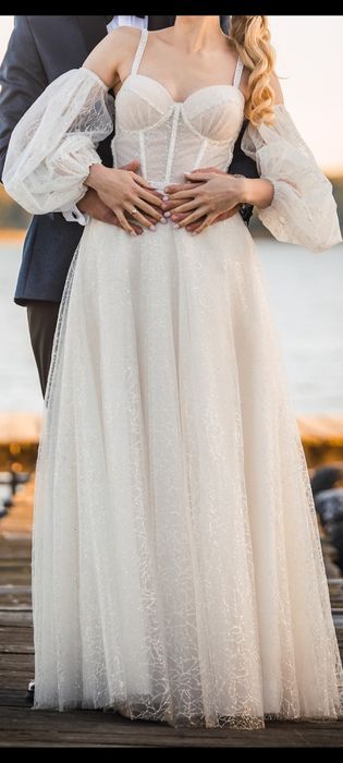 Suknia ślubna brokatowa gorsetowa