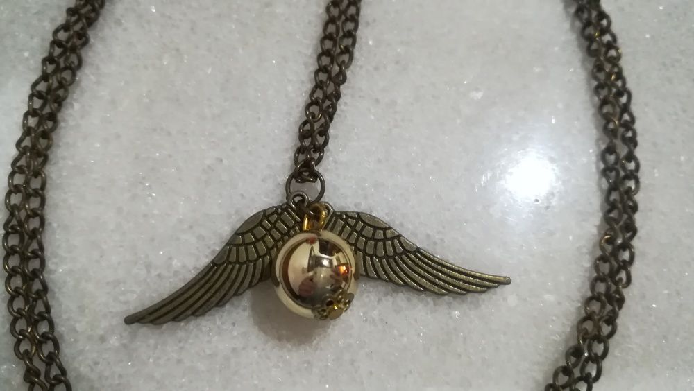 Colar Harry Potter Snitch - novo