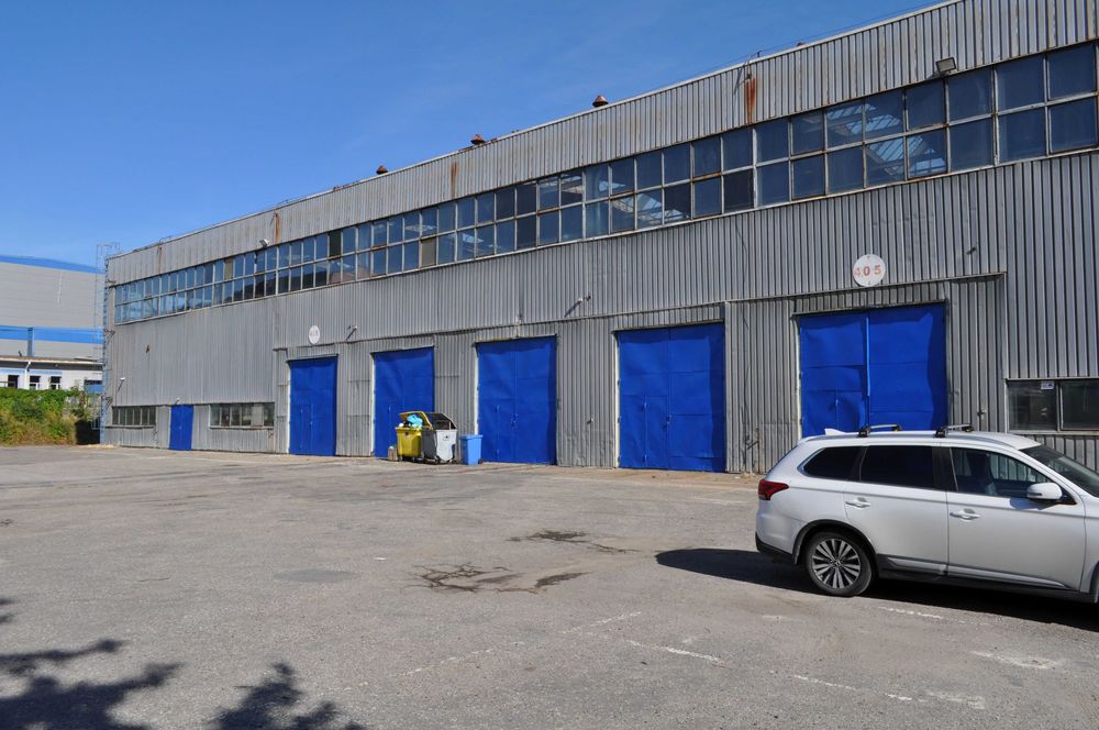 Wynajem hali produkcyjno - magazynowej 3239m2