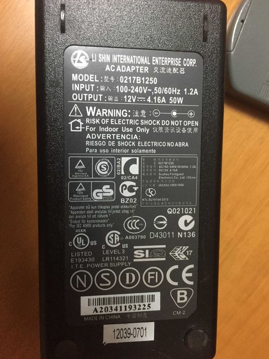 televisão / monitor Firstline FTL 15 ( casa ou autocaravana )