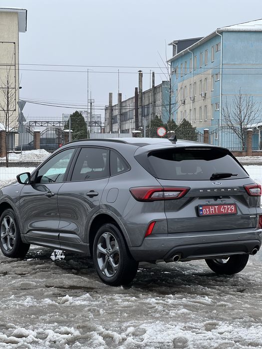 Ford Escape 2023р ST-Line / кросовер / авто