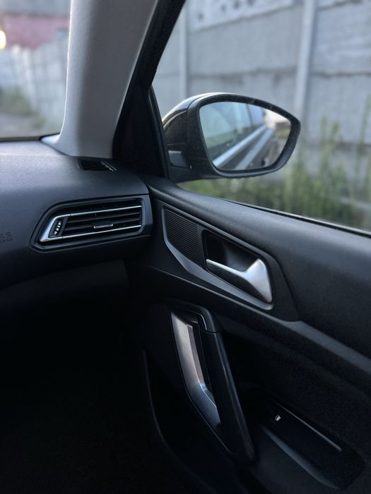 Здам авто в оренду Пежо 308 2015 1,6 дизель