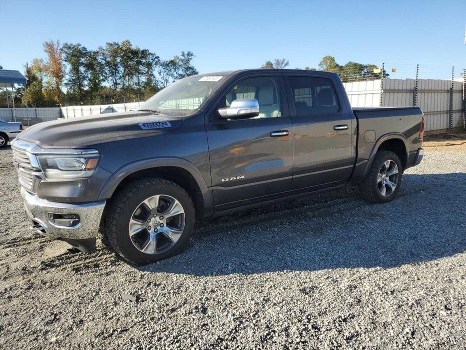 Dodge RAM 1500 Laramie!! 4x4 5.7l V8 HEMI 395KM!!