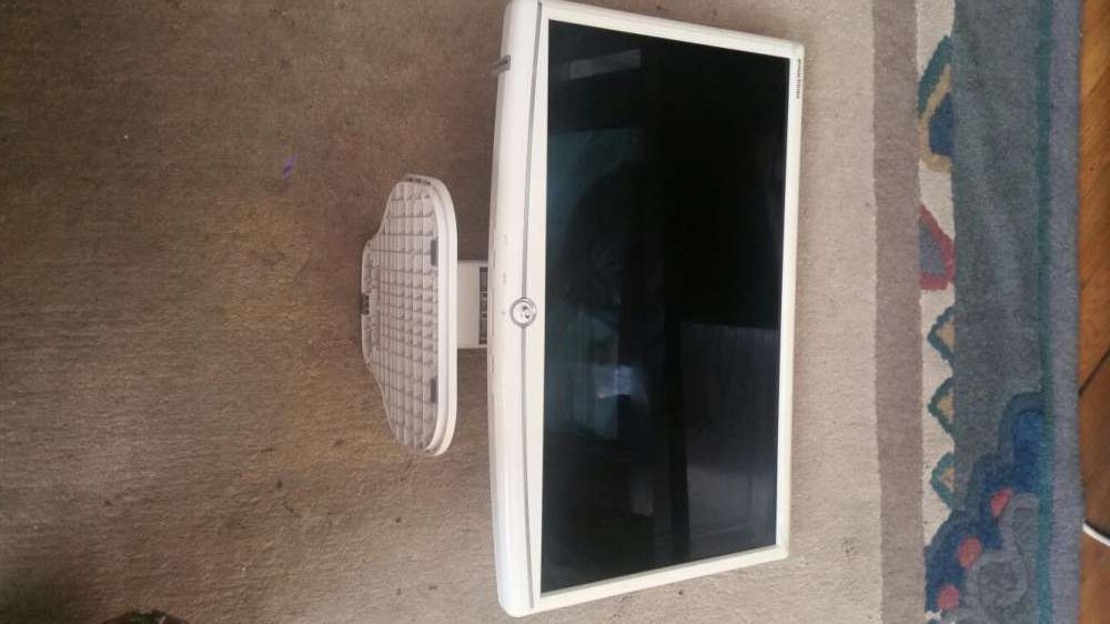 Monitor emachines e128h !!