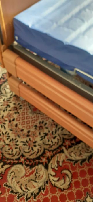 sprzedam łóżko rehabilitacyjne elektryczne z materacem