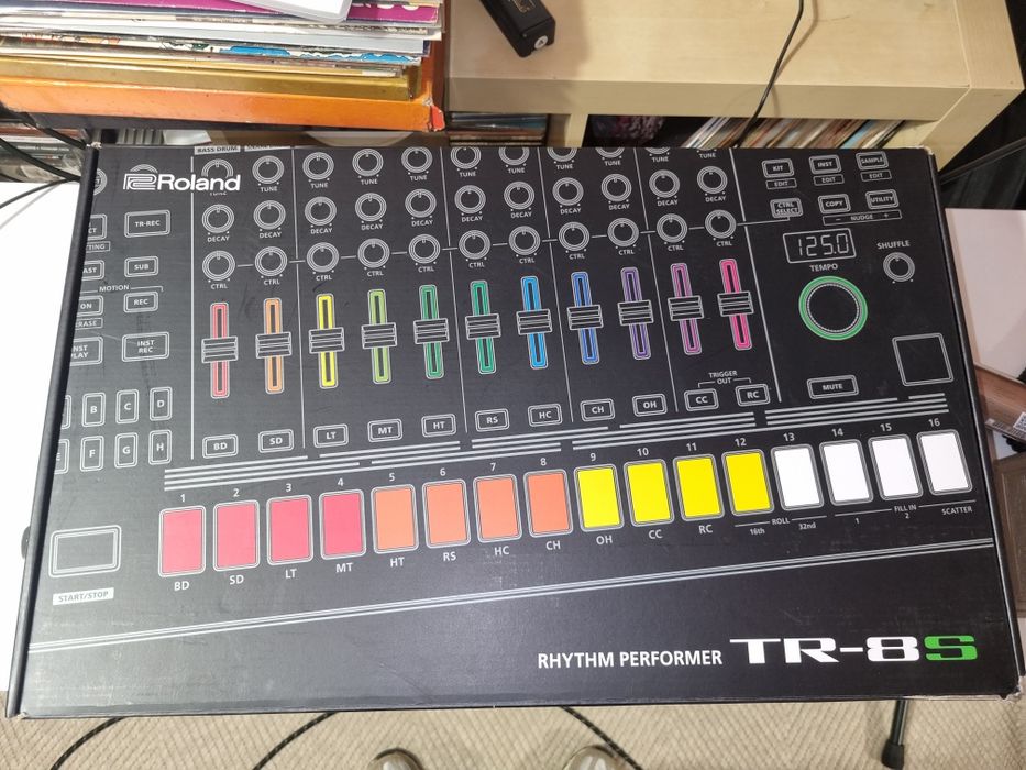 Roland TR-8S Drum Machine