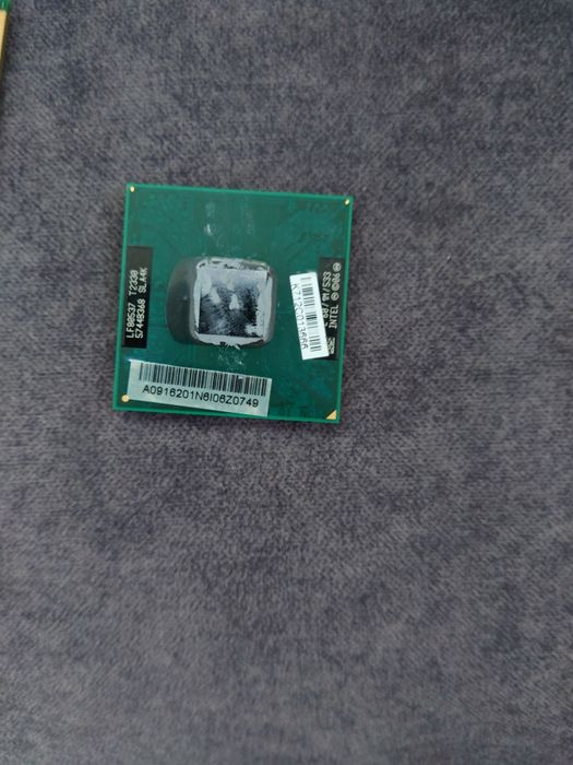 Procesor Intel, pamięć DDR2 667, karta AzureWave, chłodzenie vr610