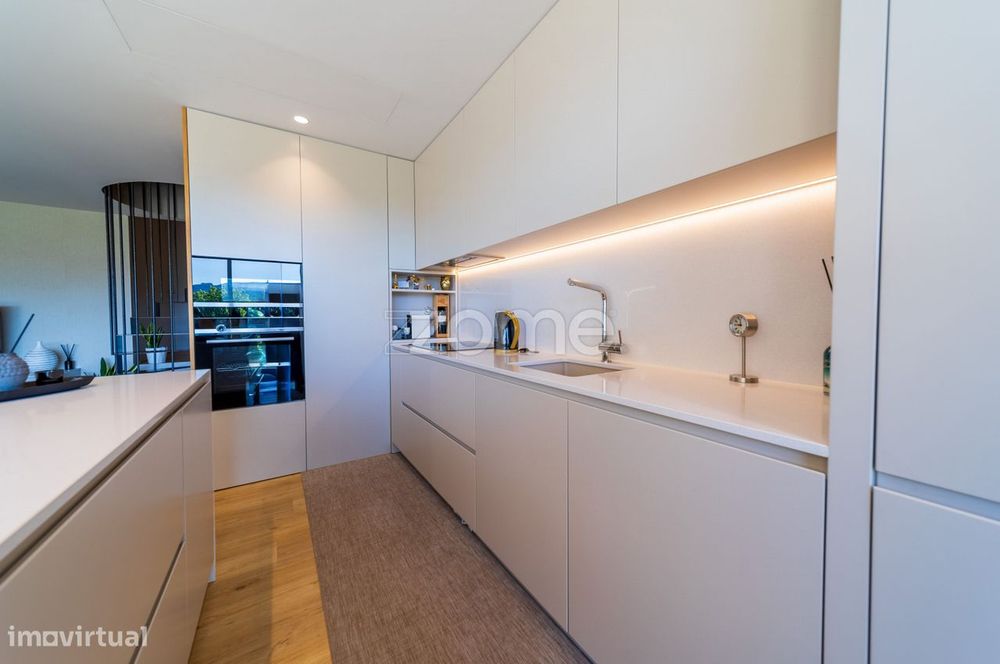 Apartamento T2+1 COM ESTÚDIO