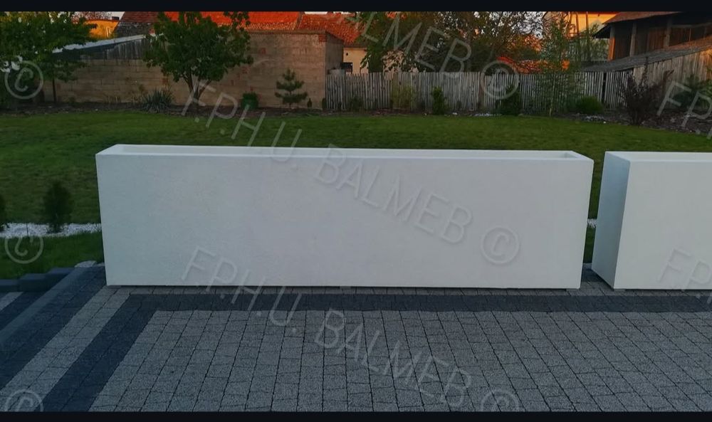 Donice-lekkie-tarasowe-ogrodowe-donica-mrozoodporna
