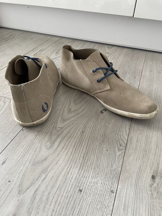 Beżowe trampki tenisowki