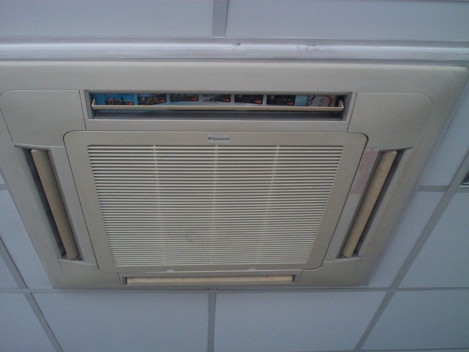 Klimatyzator kasetonowy daikin