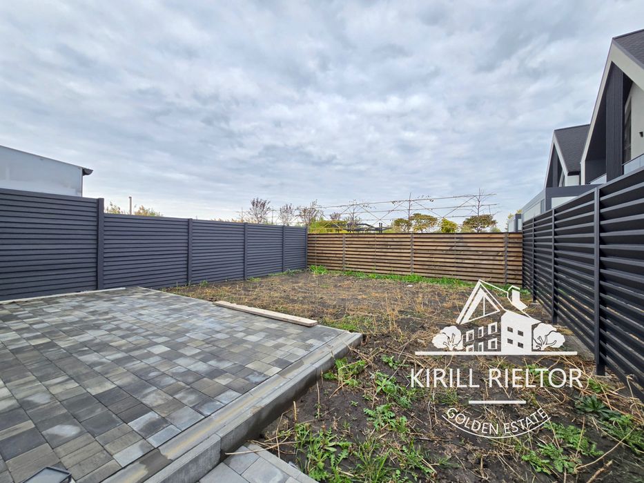 Продается современный дуплекс рядом с озером в городке "Золотые Ключи"