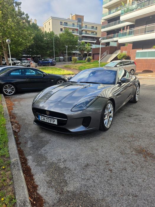 Jaguar F-Type P300 Aut. R-Dynamic Black