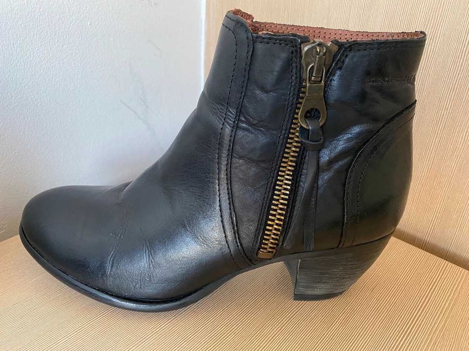 Eleganckie botki Ten Points.