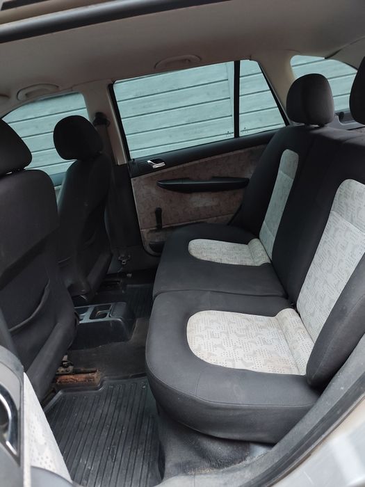 автомобіль Skoda Fabia
