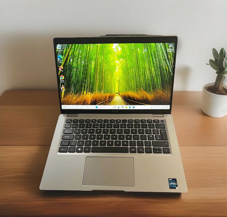 Dell Dodecacore 14" i5/16GB/256Nvme Novo com garantia