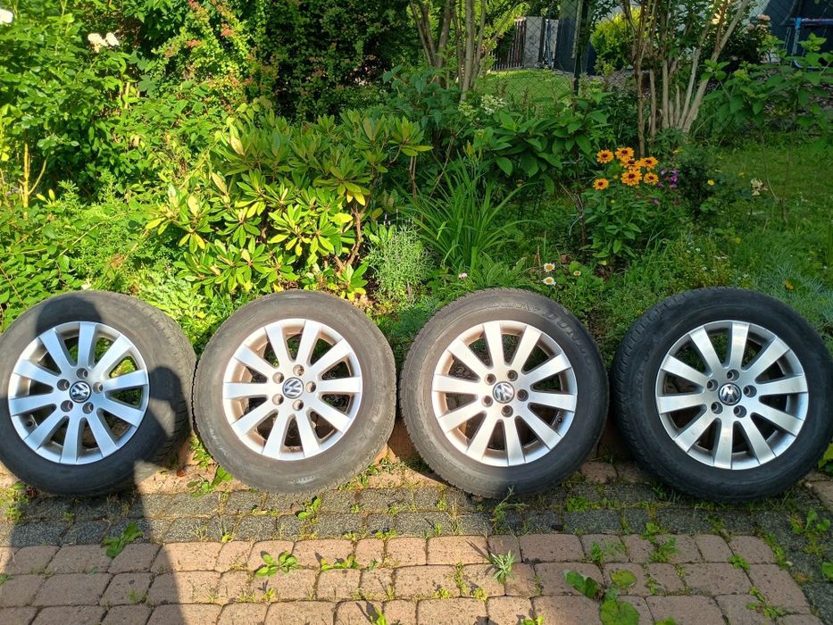 Felgi aluminiowe 16 " VW Passat z oponami