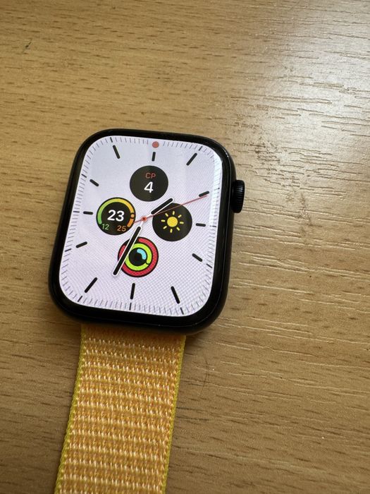 Продам Apple watch 7 45mm