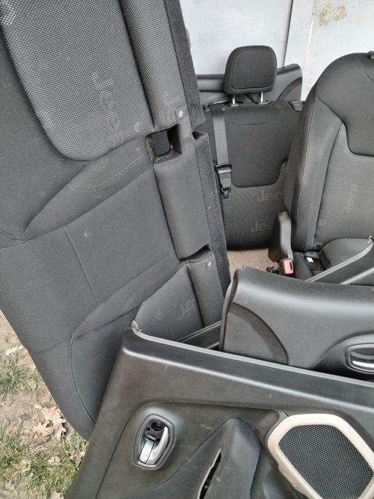 Салон, сиденья Jeep Renegade