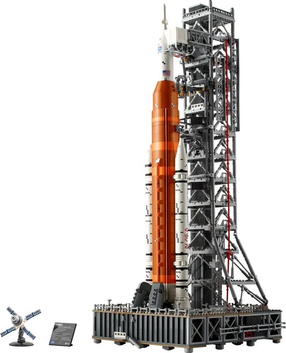 Конструктор LEGO  Система космічного запуску NASA «Артеміда», 10341.