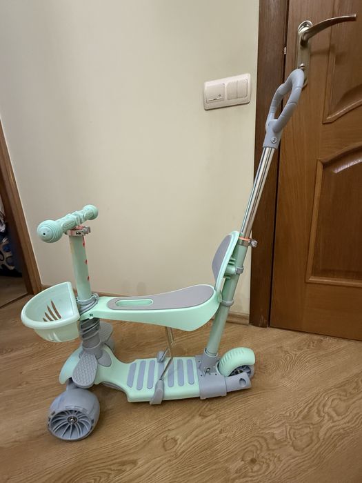 Новий самокат біговел з батьківською ручкою