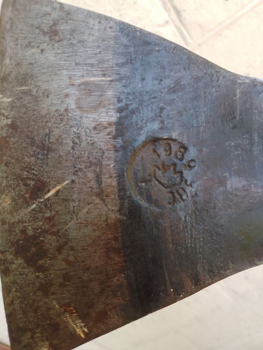 топор у 8, сокира зик ,  коса  , ключ трубный , коса