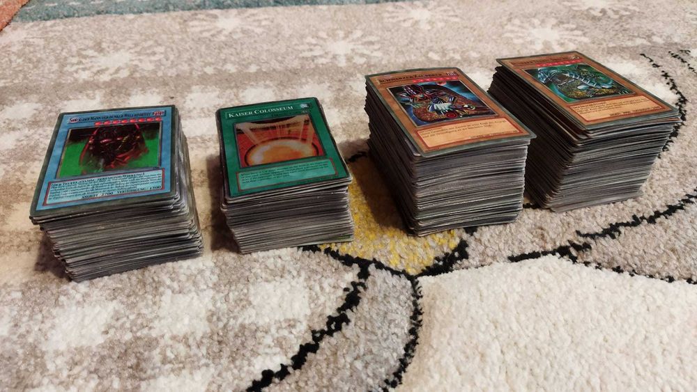 Karty Yu-Gi-Oh! duża ilość karty w bardzo dobrym stanie
