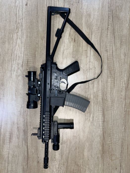 Zabawkowy Karabinek na kulki manualny