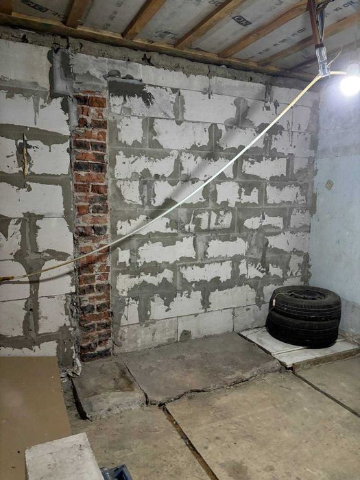 Продається 2 кімнатна квартира р -н Черьомушки без ремонта