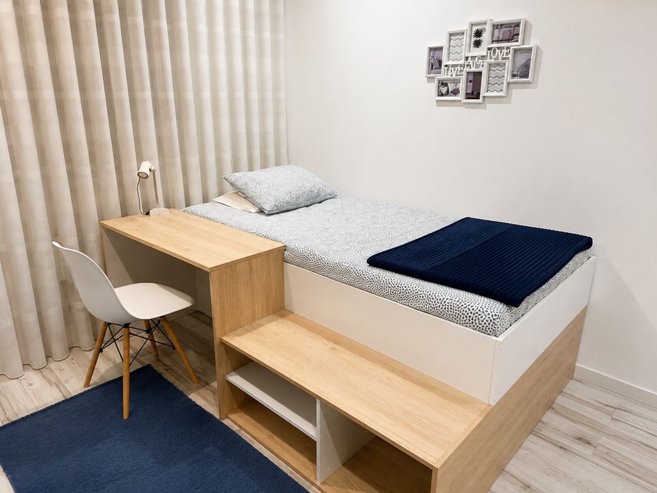 Cama individual com secretária + colchão incluído