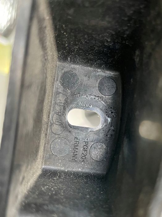audi a8 s8 ślizg zderzaka prawy tył