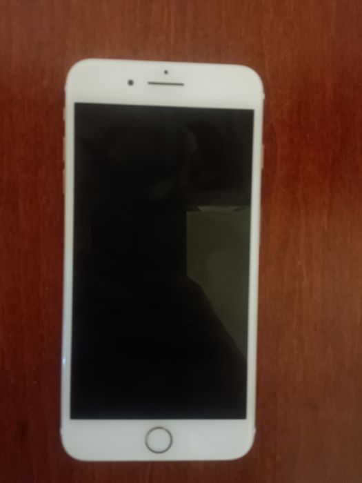 Iphone 7 plus продам