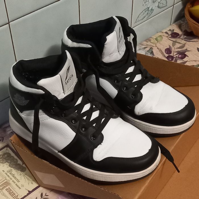 Продам Jordan 38 размера на мальчика