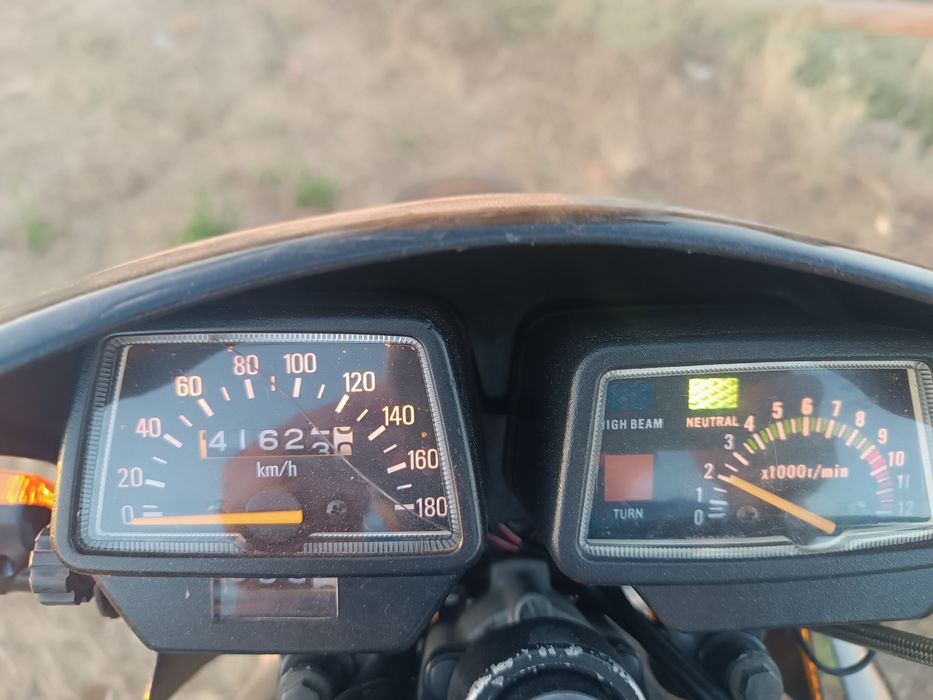 YAMAHA XT 600 E Impecável. Estimada.