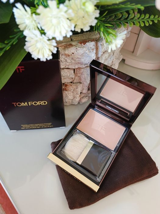 Tom Ford oryginalny nowy puder w kamieniu etui pudełko cudo