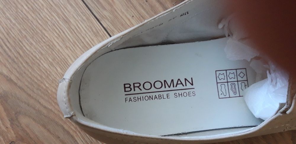 Buty męskie rozm.39 Brooman