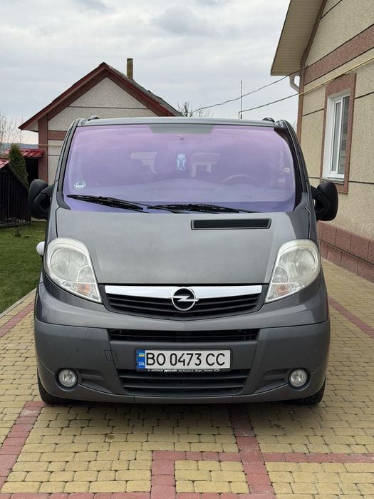 Opel vivaro 2012