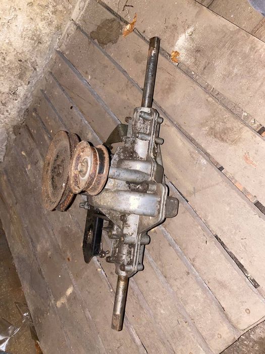 Коробка передач на трактор газонокосарку