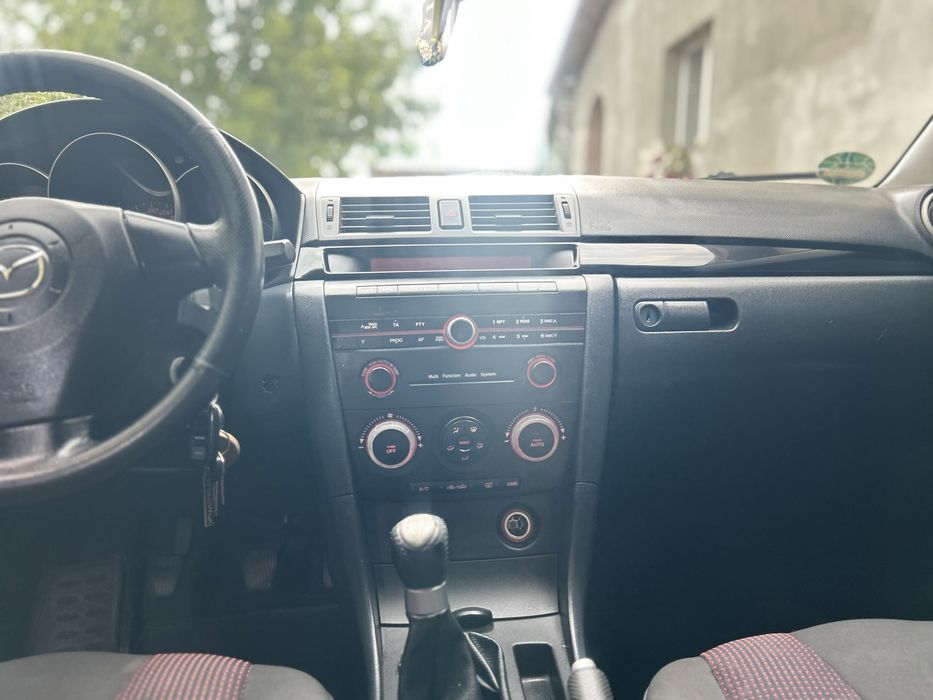 Mazda 3 2004 1.6 газ