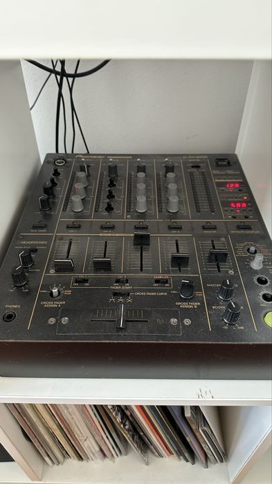 Pioneer DJM-600 – mikser DJ – do serwisu / lekko uszkodzony