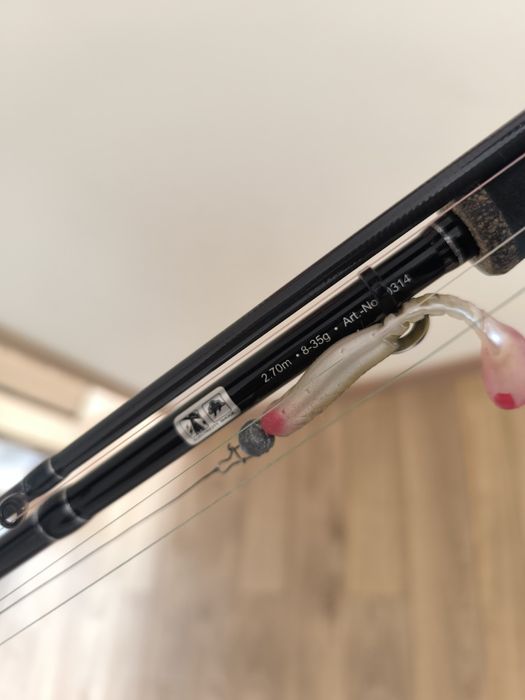 Wędka YAGI Light Jig DAM 8-35g 2.7m z kołowrotkiem  Daiwa