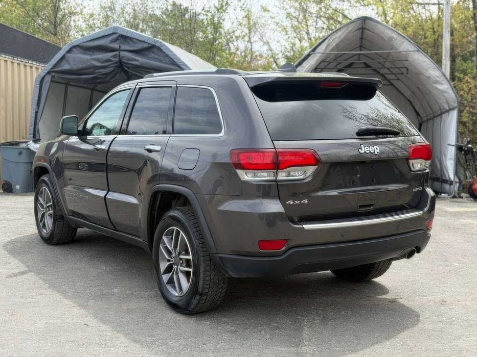 Jeep Grand Cherokee      2020