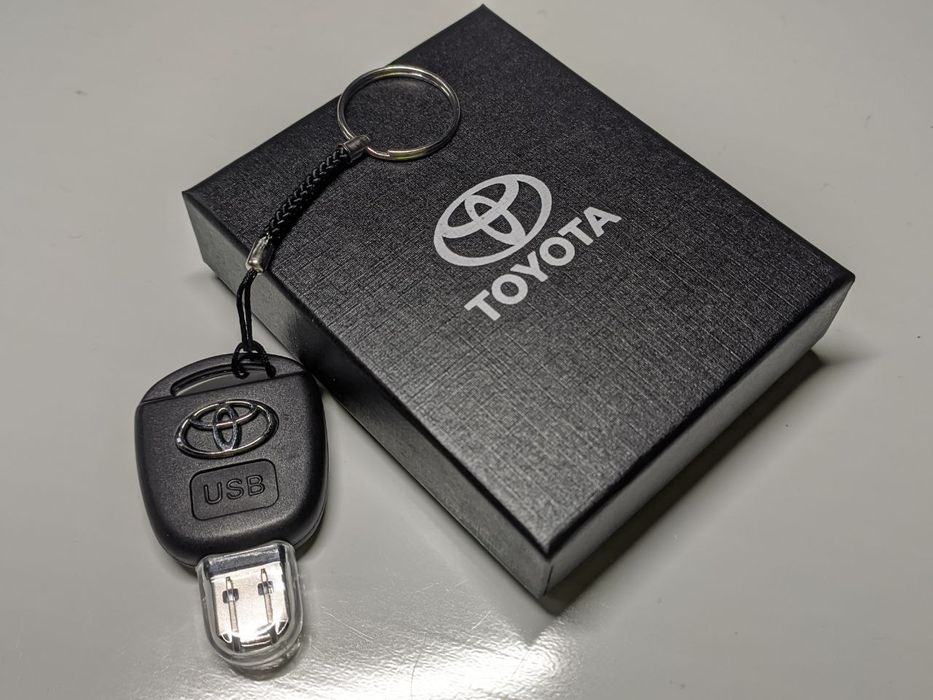 Флешка 64gb Toyota