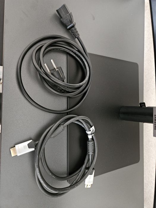 Монітор Samsung S6 34", вигнутий, 2 міс користування, як новий.