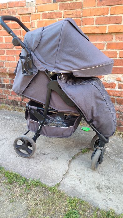 Продам коляску в гарному стані