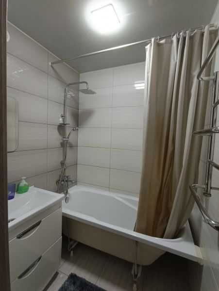 3-х/к квартира Інгульській р-н. ул. Космонавтов 142